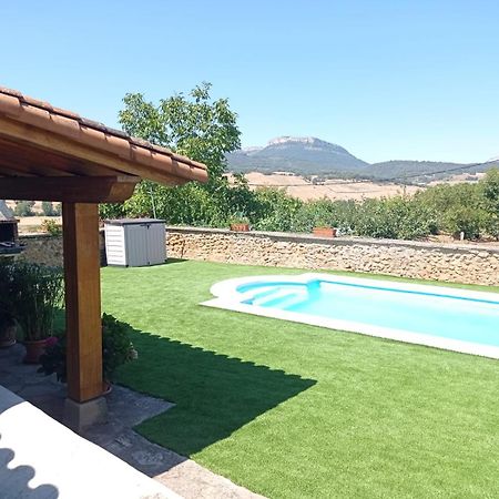 El Encinedo Villa Genevilla Luaran gambar