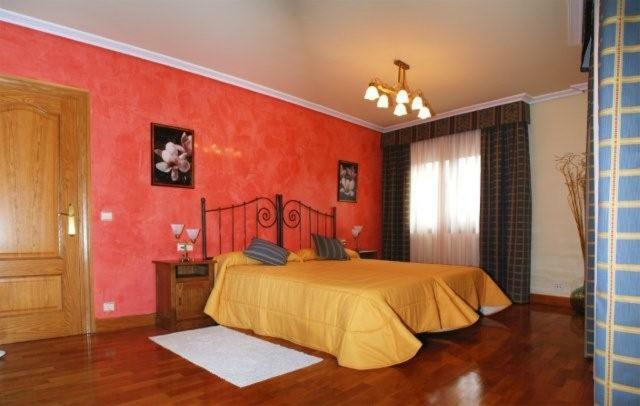 El Encinedo Villa Genevilla Luaran gambar